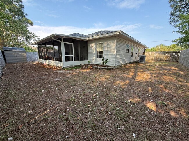 Building Photo - Gulf Breeze - Barbarosa Ranchettes - 3 bedroom, 2 bathroom