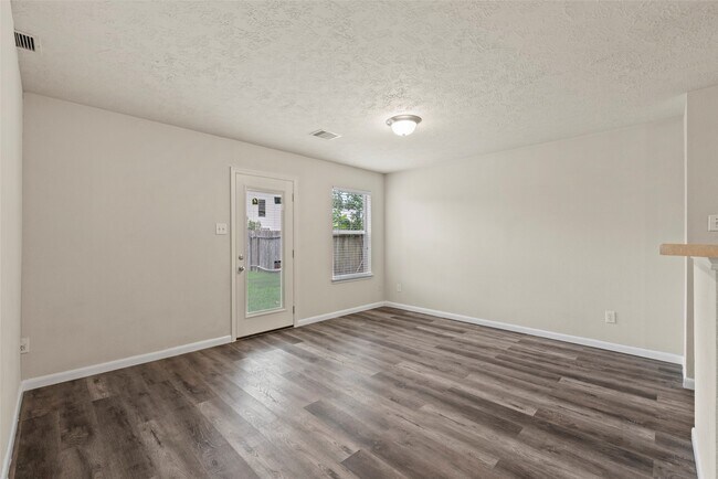 Building Photo - 20742 Fair Castle Dr