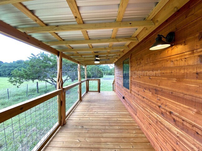 Building Photo - 624 Deer Creek Dr W