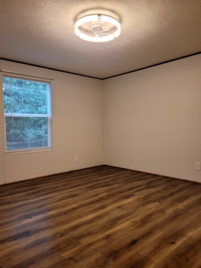 Building Photo - 1079 Hibiscus Rd