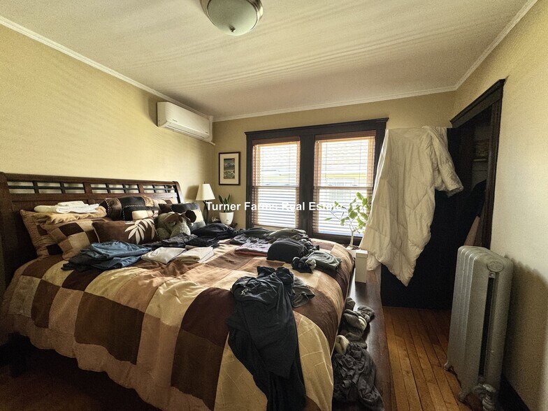 Building Photo - 77 Fairfax St