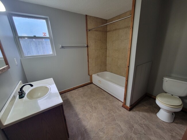 Building Photo - 514 E Marquette St