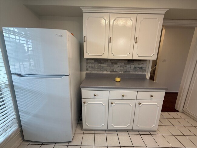 Building Photo - 2039 Winrock Blvd