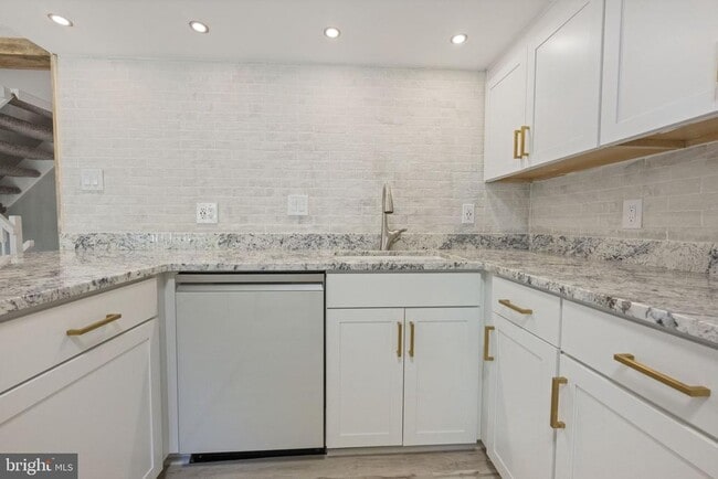 Building Photo - 7406 Golden Horseshoe Ct