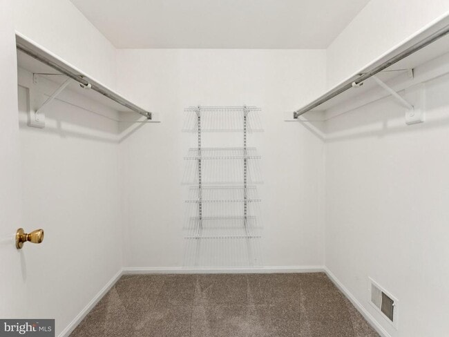 Building Photo - 13563 Point Pleasant Dr