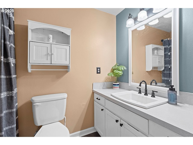 Building Photo - 4504 NE 131st Ave