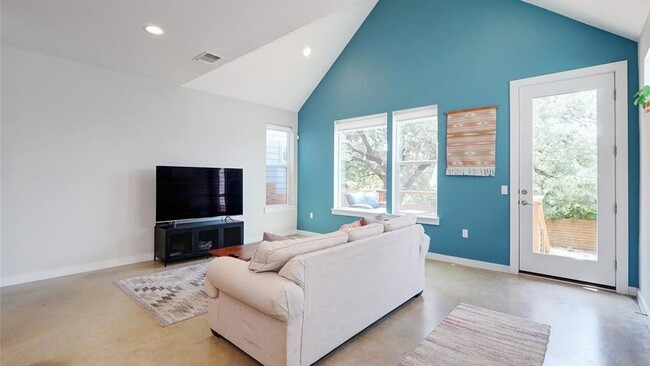 Building Photo - 3108 Aldwyche Dr