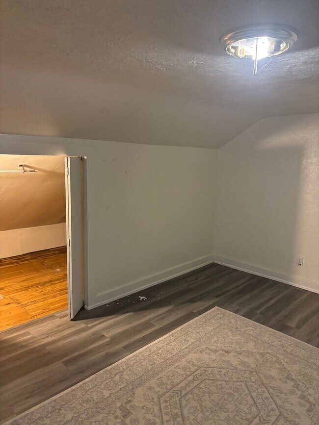 Building Photo - 2002 Baseline Rd