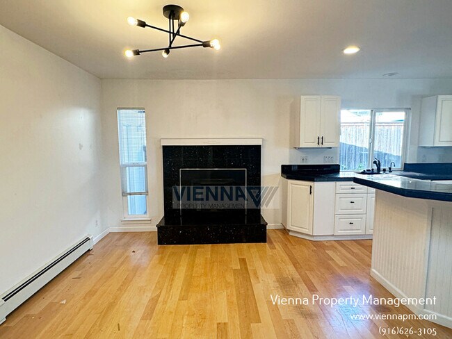 Building Photo - Beautiful Loomis Solar Home with Pool and Spa!!
