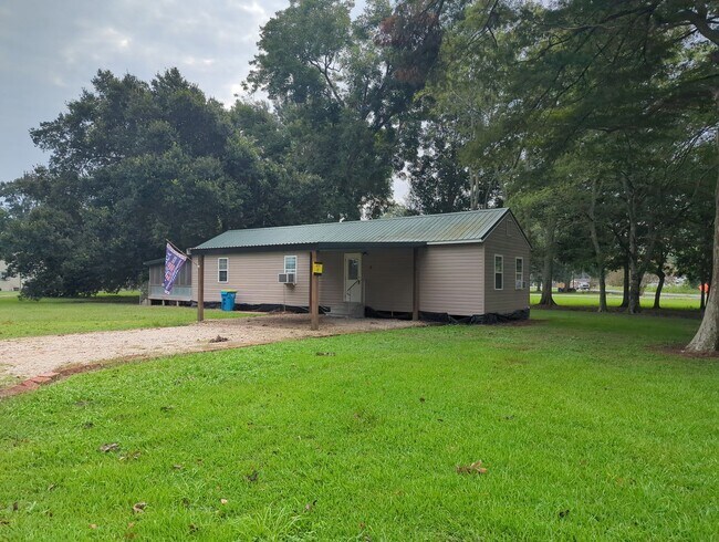 Building Photo - 4571 Bridge Street Hwy