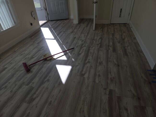 Building Photo - 11 Madison Ave