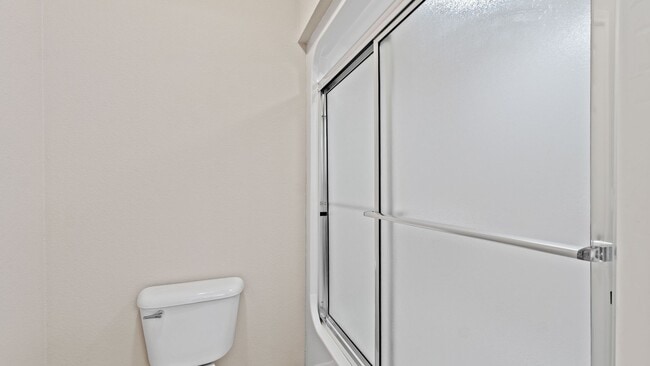 Building Photo - 4 Bedroom, 3 bathroom home in Pleasant Gro...