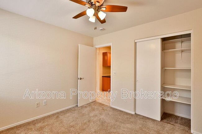 Building Photo - 16011 W Kendall St