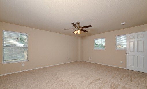 Building Photo - COMAL ISD, 2600+ sq ft, Ridge of Silverado...