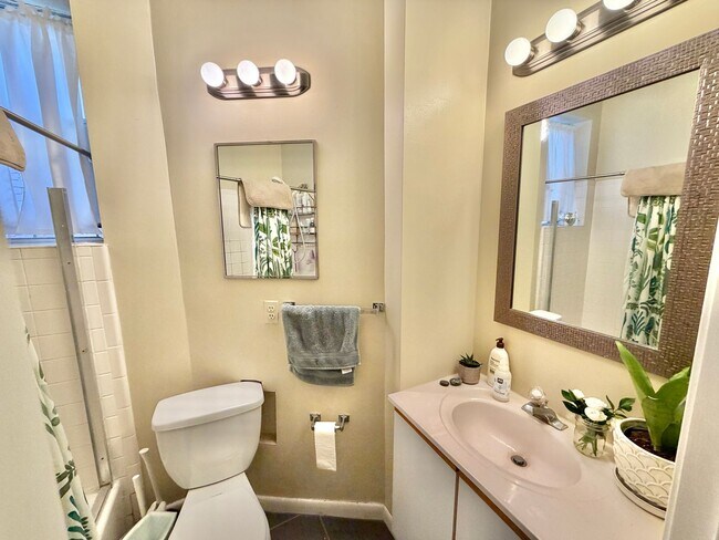 Building Photo - 0394 - Souliotis