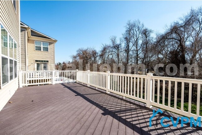 Building Photo - 117 Merlot St