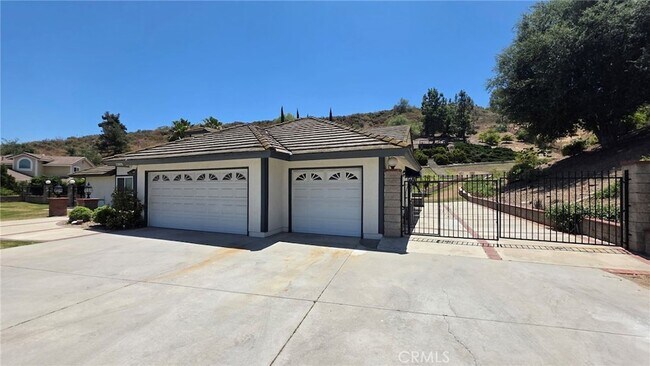 Building Photo - 20800 Regency Ct