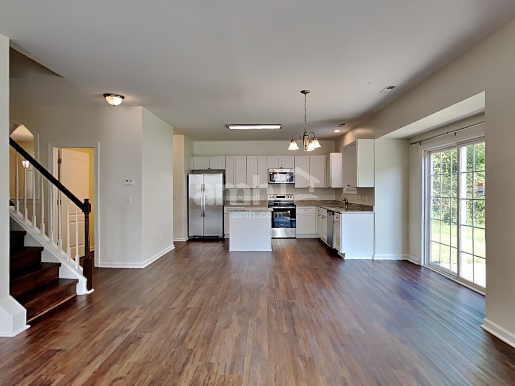 Building Photo - 6821 Missionary Ridge Dr