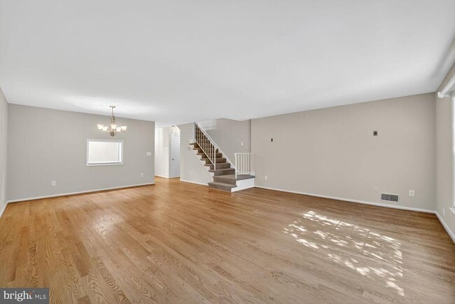 Building Photo - 4843 Sangamore Rd