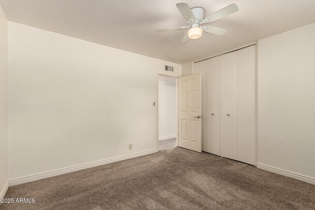 Building Photo - 8730 E Terrace Dr