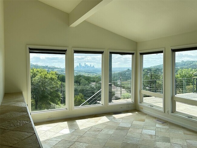 Building Photo - 5206 Scenic View Dr
