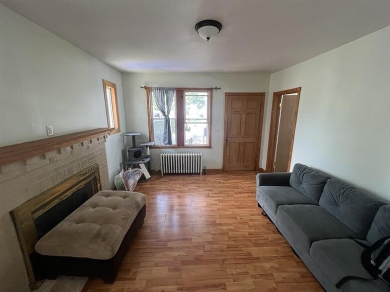 Building Photo - 203 Denver St