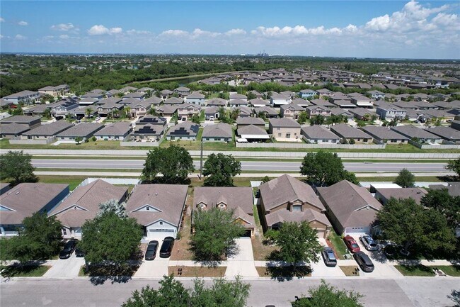 Building Photo - 1606 Delano Trent St