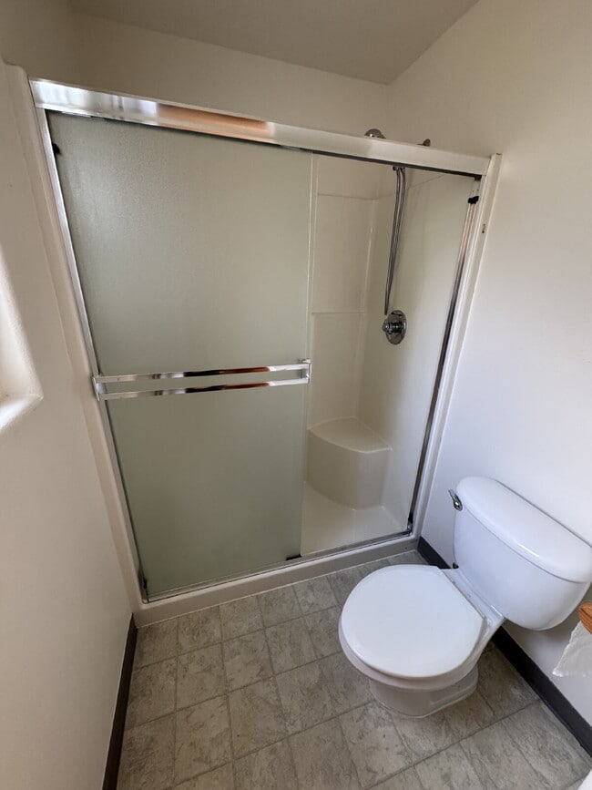 Building Photo - **One Window AC included** Studio Cottage ...