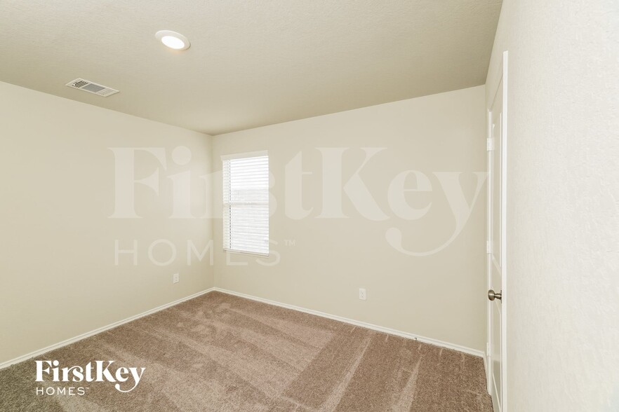 Building Photo - 10727 Giacconi Dr