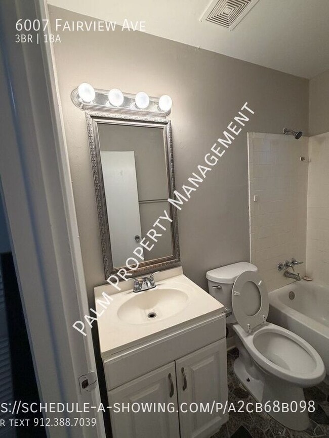 Building Photo - 6007 Fairview Ave