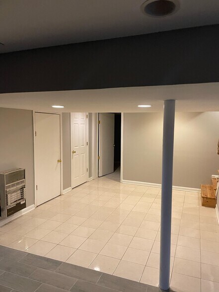 Basement - 3403 Aberdeen St