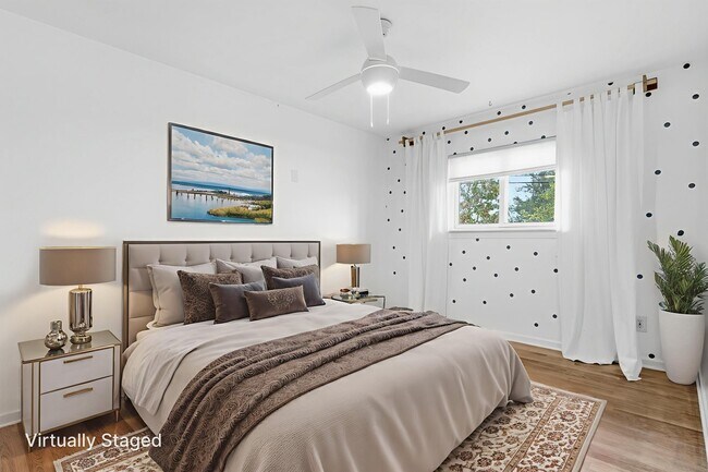 Building Photo - 560 S Ann Arbor St