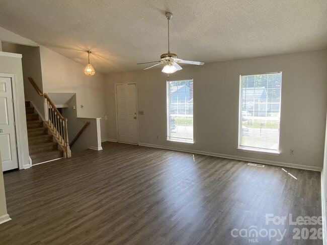 Building Photo - 3122 Periwinkle Ct