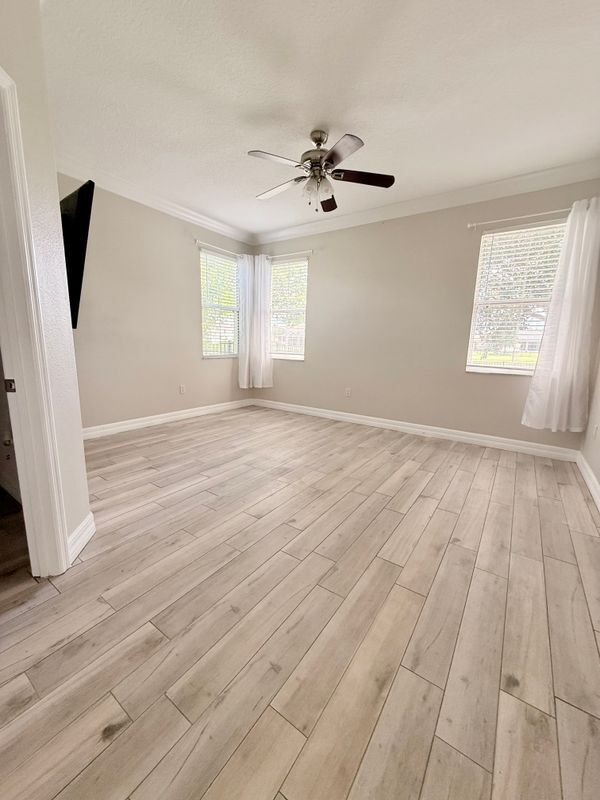 Building Photo - 5247 Moon Shell Dr