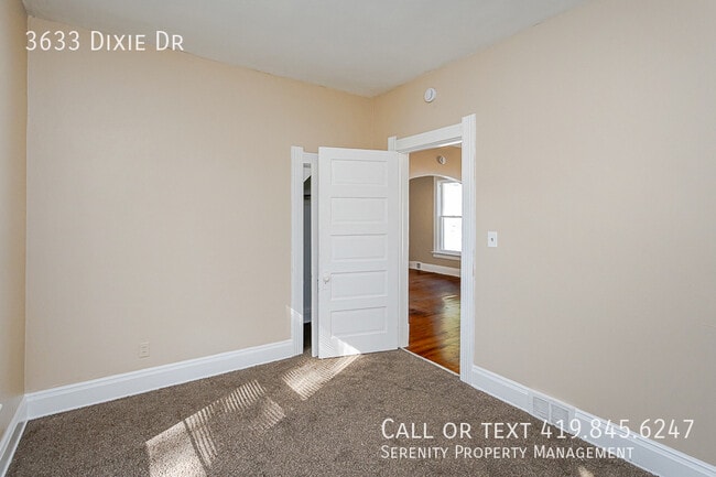 Building Photo - 3633 Dixie Dr