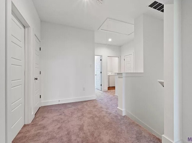 Building Photo - 1004 Briar Gate Dr