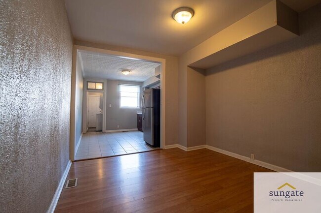 Building Photo - 1210 Sargeant St