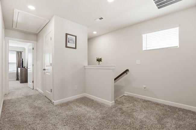 Building Photo - 2317 Belterra Dr