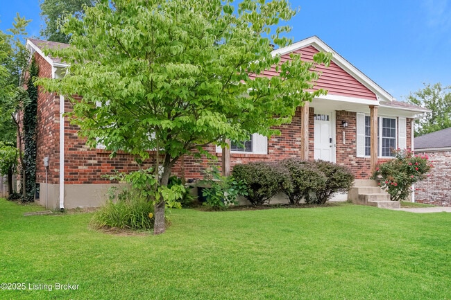 Building Photo - 8204 Rochelle Rd