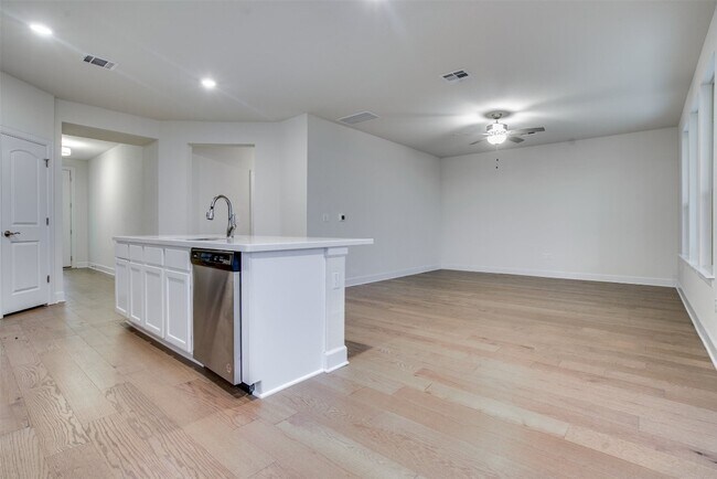 Building Photo - 8612 Cumbrae Ln