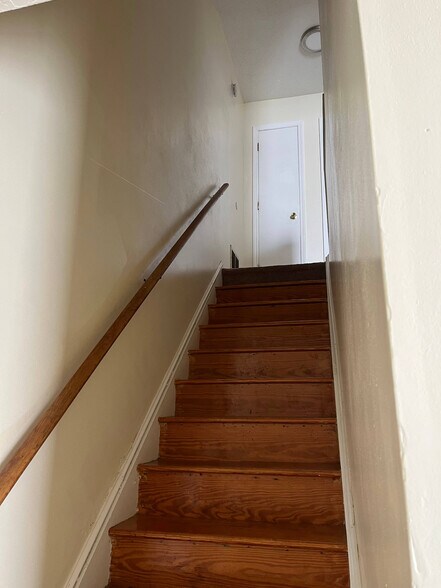 Building Photo - 5735 Aftonshire Dr