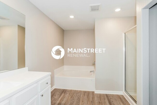 Building Photo - 3 Bedroom Pet-Friendly Home in Magnolia, T...