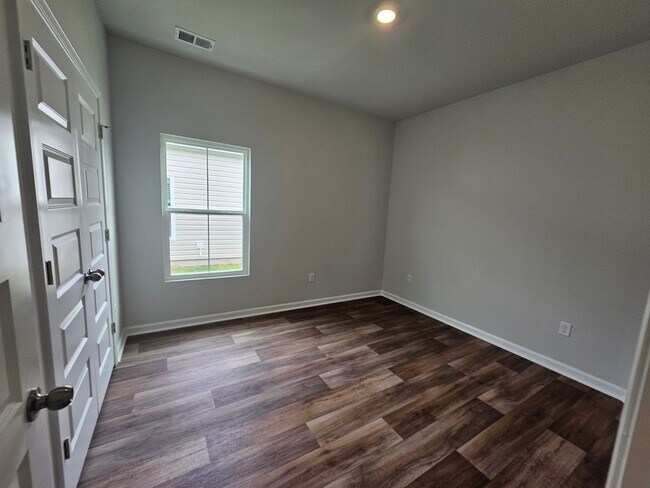 Building Photo - 4 BD / 2 BA New Construction- Move In Ready!