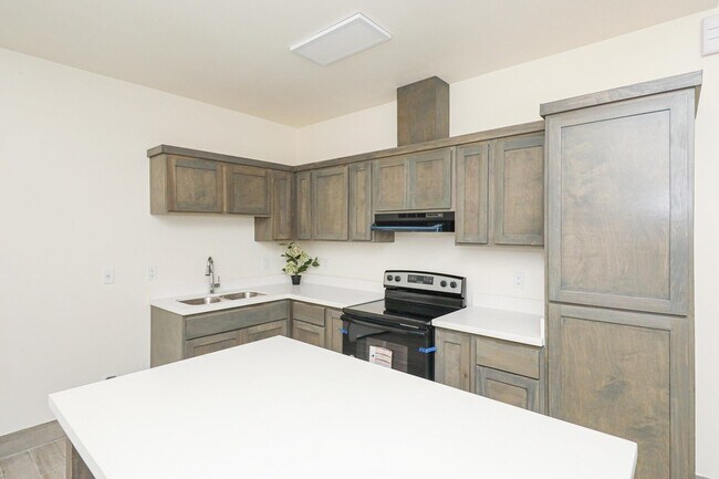 Building Photo - 9109 McPherson Rd