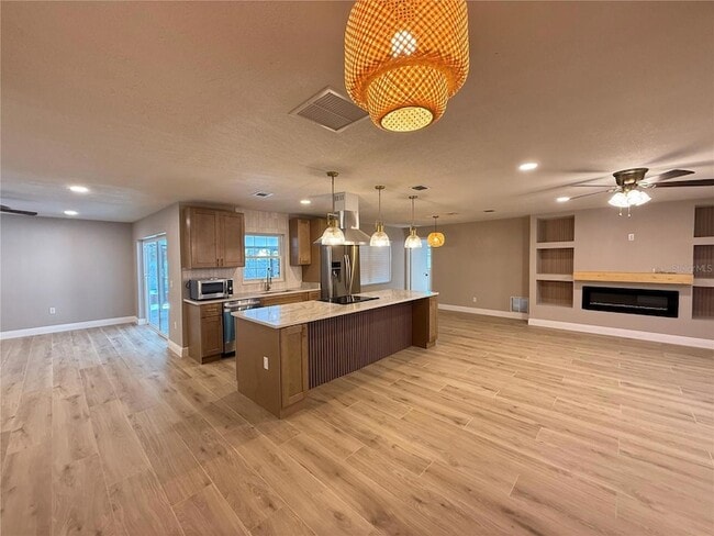 Building Photo - 1041 Manchester Cir