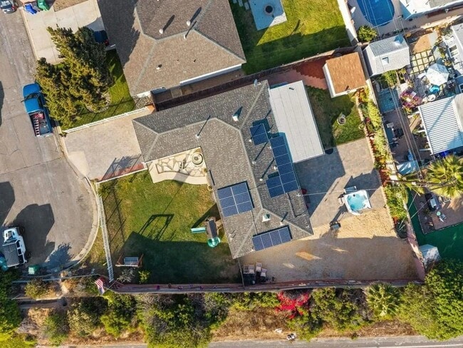 Building Photo - 509 Sunset Dr