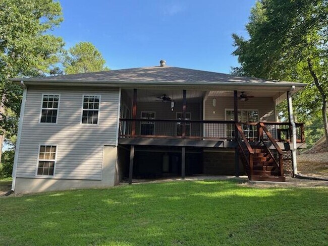 Building Photo - Immaculate 3 Bedroom Bella Vista Home! Amazing back patio!