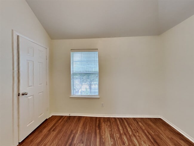 Building Photo - 864 Rock Harbor Ln