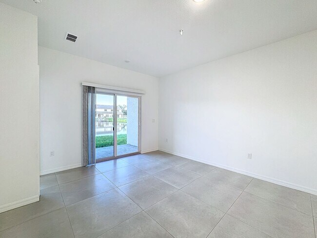 Building Photo - Townhouse For Lease in Saint Cloud