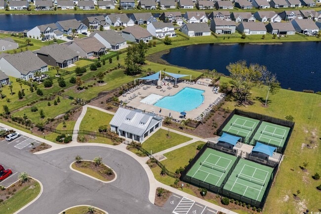 Building Photo - 2401 Hobart St